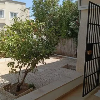 A louer une magnifique villa S+3 de style duplex entourée de deux jardins bénéficie d'un emplacement privilégié au Lac 1 — photo 5