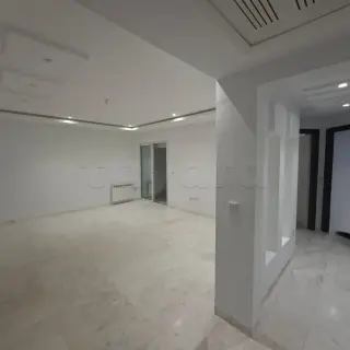 Appartement S+2 à Ennaser 2 — photo 2