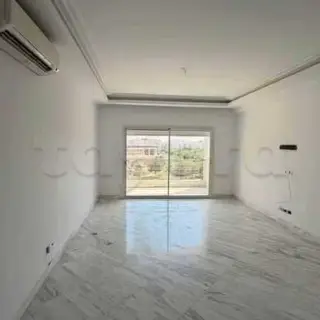 Appartement de standing à louer à Ennasr 2