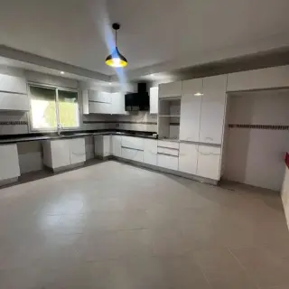 📍ENKHILETTE : APPARTEMENT S+3 A LOUER — photo 2