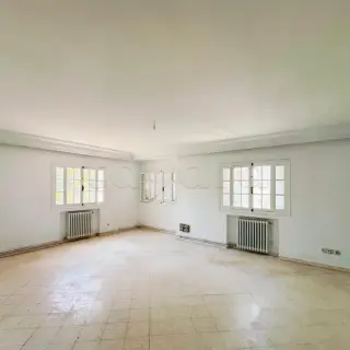 Grand Bureau de 200m2 au 2eme ètage à Mutuelleville — photo 4