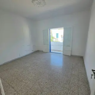 À VENDRE – Maison de 267 m² avec terrasse, récemment rénovée. — photo 3