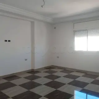 A LOUER UN APPARTEMENT S+3 HST A EZZAHRA LOULIJA AVEC PLACE DE PARKING — photo 3