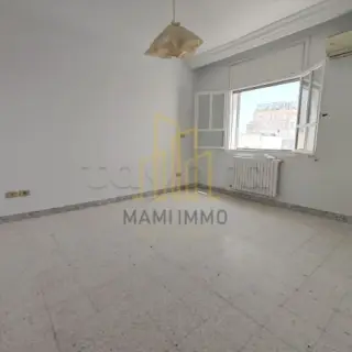 À louer un appartement S+3 | Ennasr 1 — photo 2