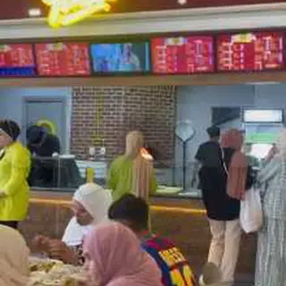 Commerce à vendre Bougo Mall Pizzeria Shawarma bien placé — photo 4