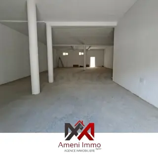 Murs de local commercial de 201 m² à vocation R+2 sur une grande avenue, El Mohammedia — photo 3