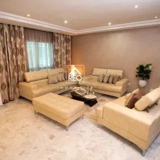À Louer : Un superbe Duplex S+4 Meublé au Lac 2