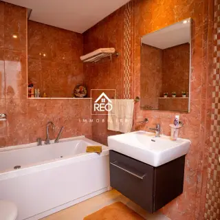 À Louer : Un superbe Duplex S+4 Meublé au Lac 2 — photo 5