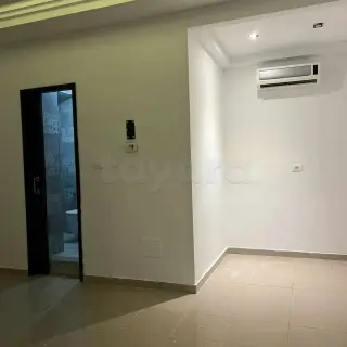 Appartement climatisé avec titre foncier à vendre à Tunis – 480 000 TND