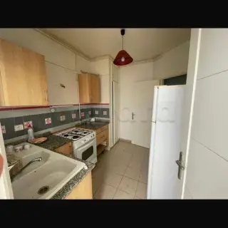 À vendre appartement s2 avec abri de voiture a jardin de l'aouina — photo 4