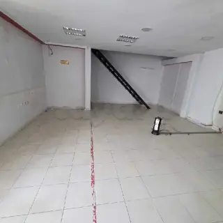 Local commercial à louer — photo 3