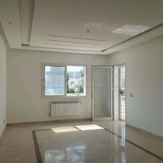 À louer Un Appartement S+2 haut standing Jamais HABITés A Ezzahra — photo 3
