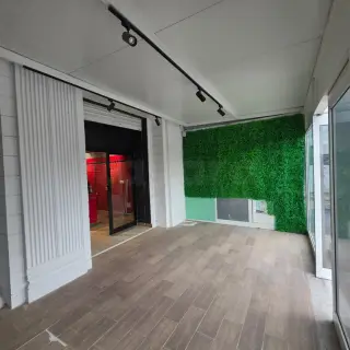 Local commercial de 44 m² avec mezzanine et terrasse à Aïn Zaghouan Nord — photo 4
