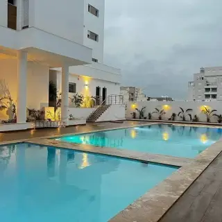 Appartement S+2 haut standing de 126 m² avec terrasse et piscine à Mrezga — photo 5