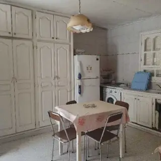 Villa avec trois chambres, jardin et grand studio à Radès Méliane — photo 5