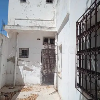 Villa avec jardin et trois studios à la cité Saada, Bardo — photo 2