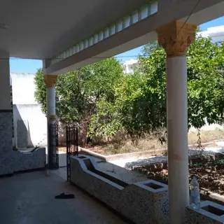 Villa avec jardin et trois studios à la cité Saada, Bardo — photo 4