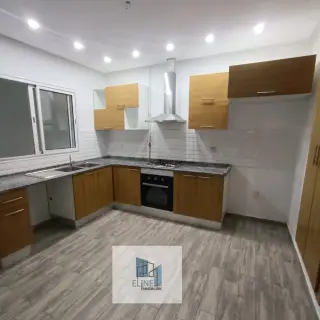 Appartement S+2 au 2e étage en résidence privée à Ain Zaghouan – 330 000 TND