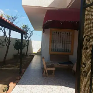 Villa de plain-pied avec suite parentale, jacuzzi et garage à Hammamet Sud — photo 2