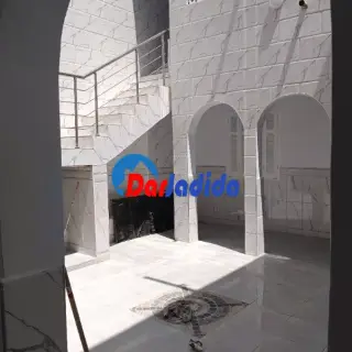 Location Local Commercial De Standing — photo 3
