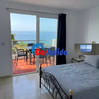 Agence Immobilière À Azeffoun Un F4 De : 100 M²