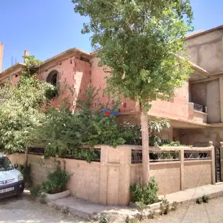 En Vendre Villa Située À Lot Bena Badji Rue Des Cascades Tlemcen — photo 3