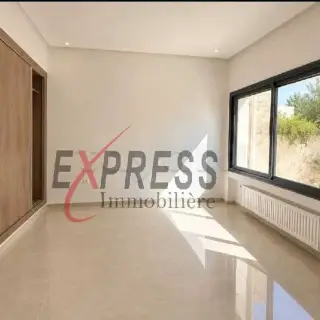 Location s2 haut standing rez de chaussée avec jardin — photo 3