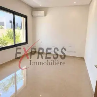 Location s2 haut standing rez de chaussée avec jardin — photo 4