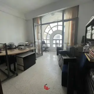 À vendre Bureau au Lac 1 — photo 2