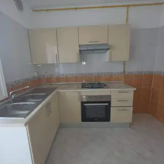 Appartement S+3 de 119 m² avec titre foncier individuel, cité AFH de Borj Cédria