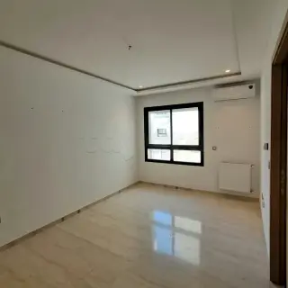 À louer S+1 – Au 1ER Etage – Loyer 1100 Dt – Bhar Lazrek – Tel 51004658 – FB.1076 — photo 2