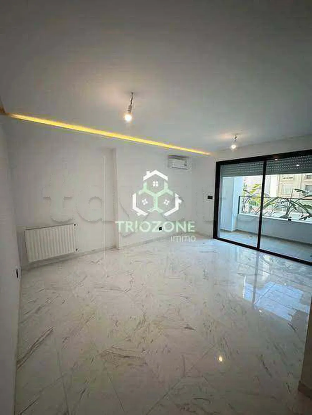 À louer appartement S+2 très haut standing jamais habité à Ain zaghouan — photo 1