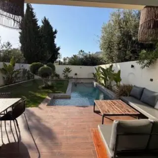 À louer une belle villa s4 haut standing avec piscine a sousse — photo 3