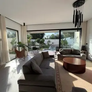 À louer une belle villa s4 haut standing avec piscine a sousse — photo 4