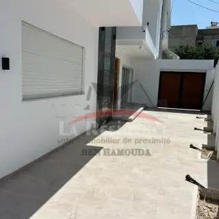 Une villa à vendre situé au rue 14 janvier Bizerte — photo 5