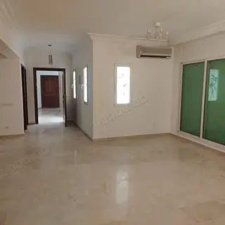 Appartement à vendre à Haut Agdal. Surface de 200 m². Belle terrasse et jardin — photo 2