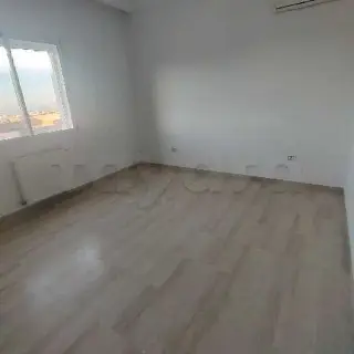À louer appartement S +2 hts a nasser près clinique Amilcar — photo 4