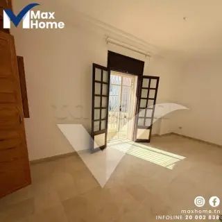 À Louer Un Étage De Villa S+2 À Boumhel Belair — photo 3