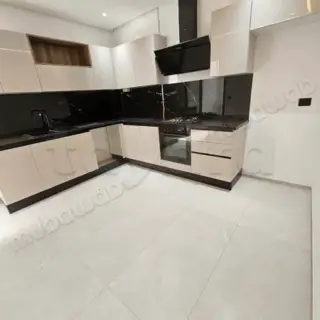 Cite El Ghazela : Appartement Jamais Habité S+2 À Louer — photo 2