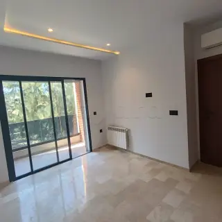 À Vendre – Triplex Jumelé S+4 Neuf avec Mini-Piscine — photo 3