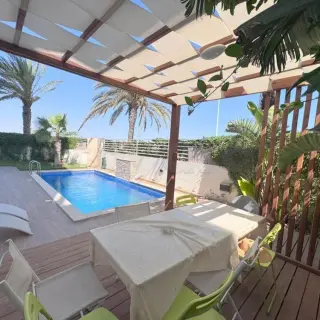 Appartamento S+3 al piano terra con piscina privata a Hergla