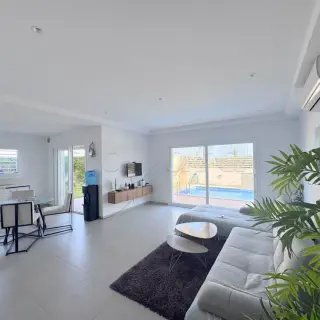 S+3 en rez-de-jardin avec piscine privée à Hergla — photo 3