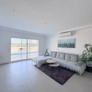 S+3 en rez-de-jardin avec piscine privée à Hergla — photo 4