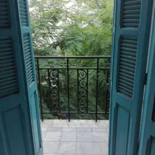 Room Share for Young Woman