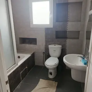 À louer appartement avec ou sans meuble à ennkhilat — photo 5