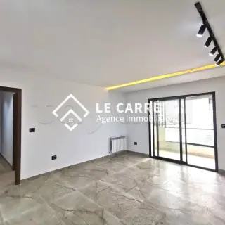 Appartement S+2 de 131,36 m² au 1er étage, résidence gardée à Ain Zaghouan Nord