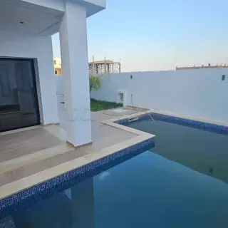 Villa triplex S+4 neuve avec piscine et vue mer à Hammamet Nord — photo 3