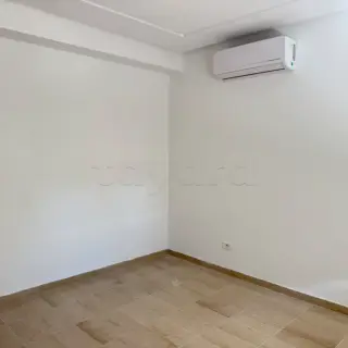 Appartement S+3 avec balcon et chauffage central à Ain Zaghouan — photo 4