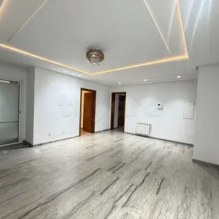 Appartement S+2 haut standing de 100 m² en rez-de-chaussée avec jardin, Ain Zaghouen — photo 2
