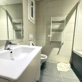 Appartement S+2 haut standing de 100 m² en rez-de-chaussée avec jardin, Ain Zaghouen — photo 5